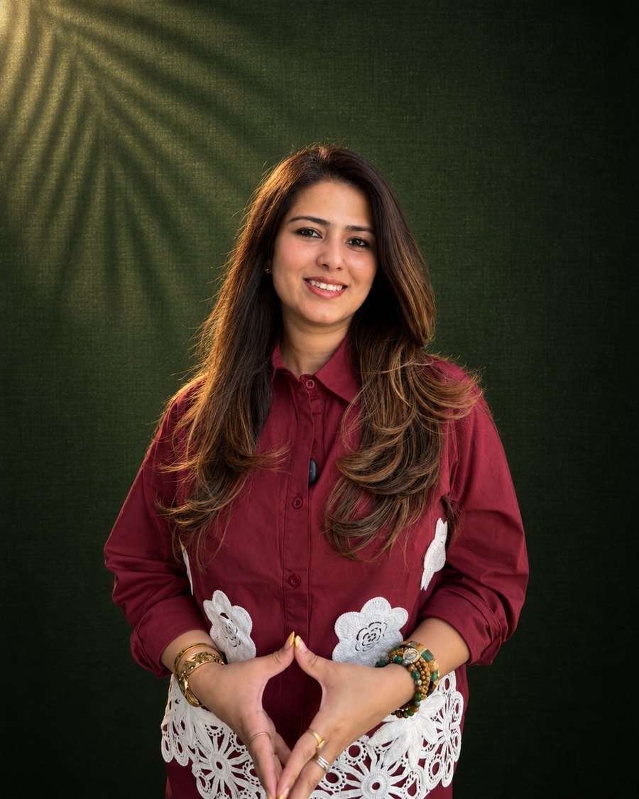 Komal Mehra, tarot reader and energy healer, founder of Sunshine — The World of Tarot
